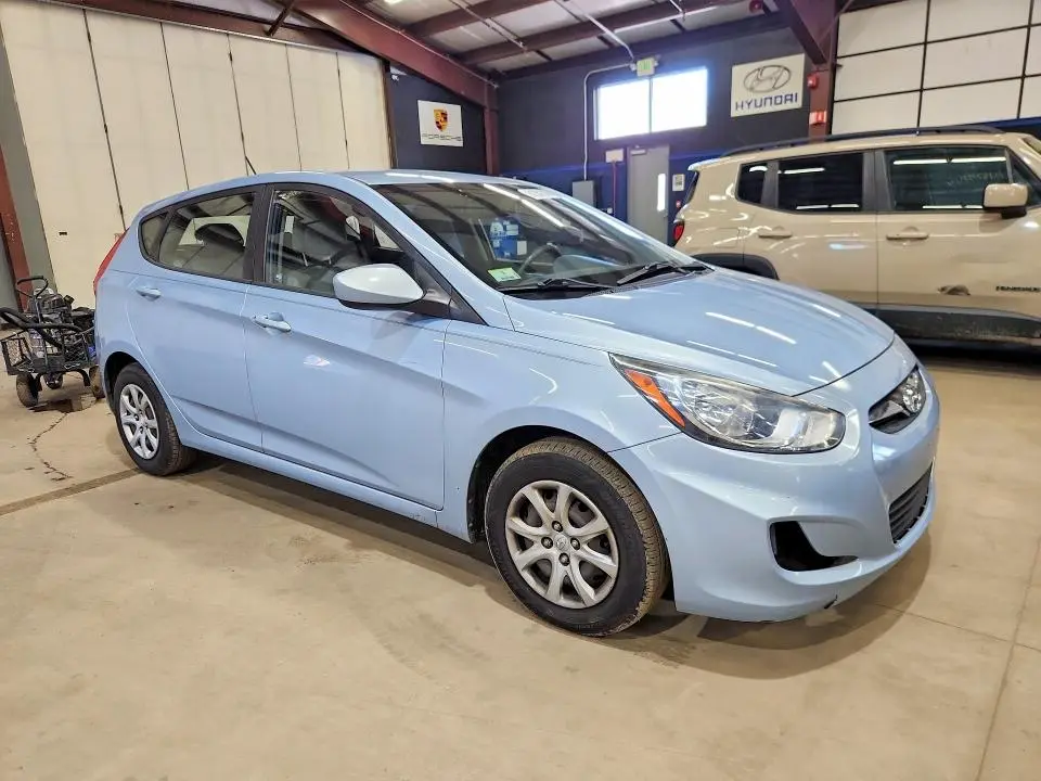 2013 HYUNDAI ACCENT GS  