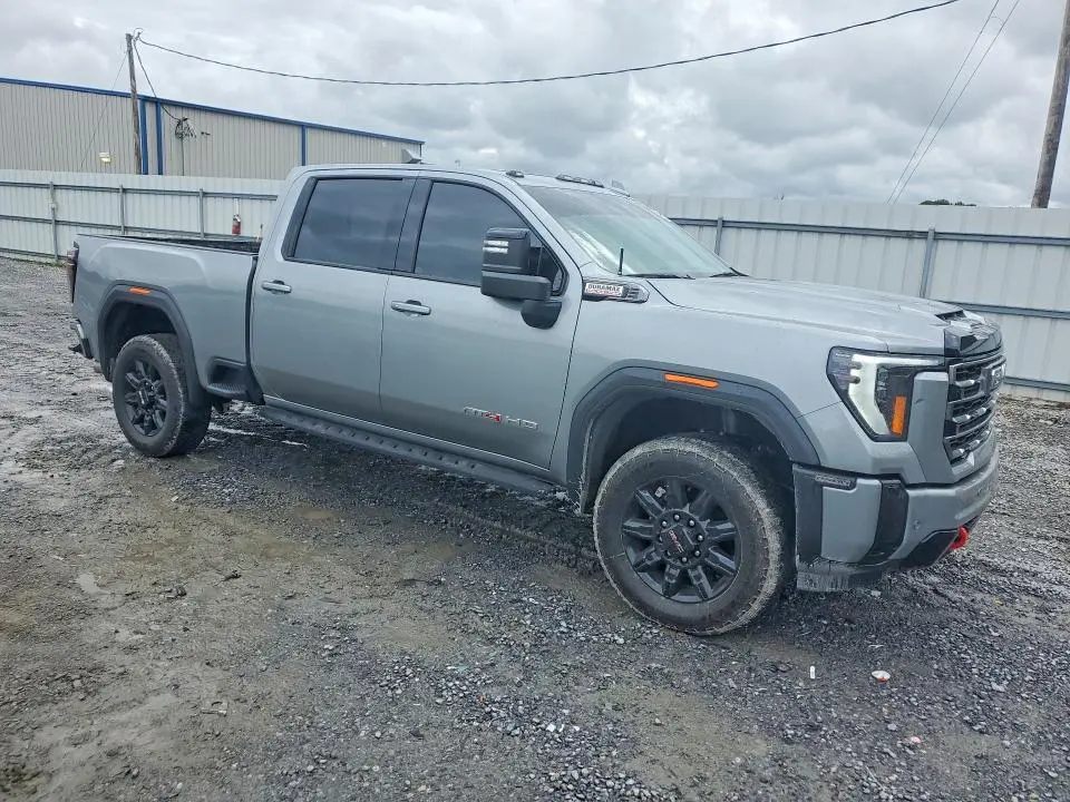 2025 GMC SIERRA K2500 AT4  