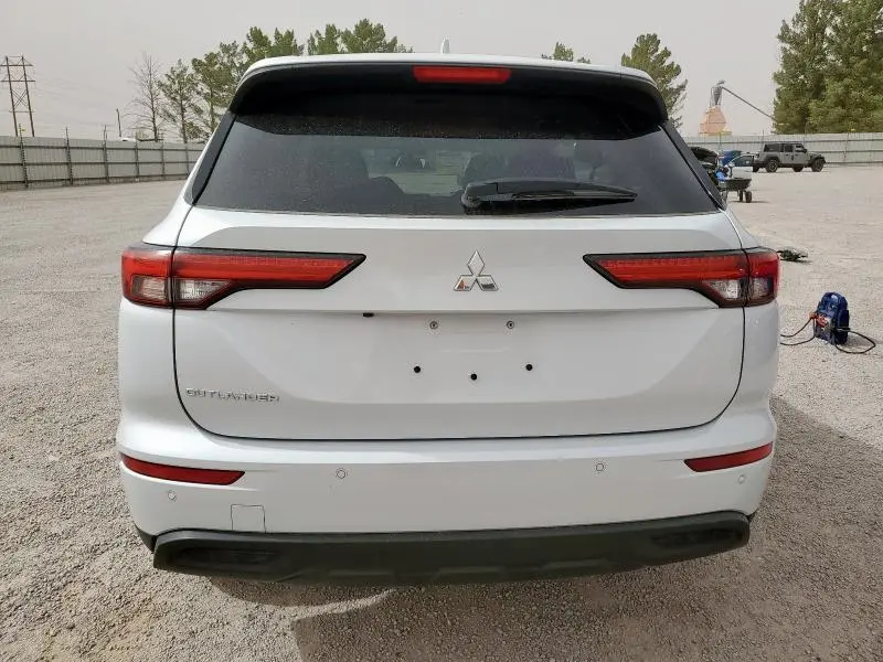 2024 MITSUBISHI OUTLANDER ES  
