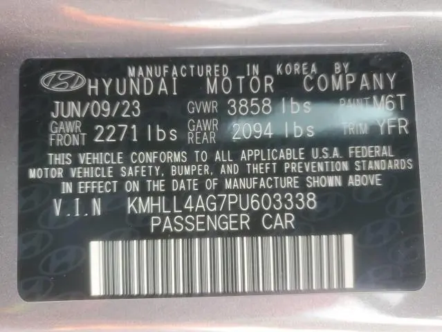 2023 HYUNDAI ELANTRA SE  