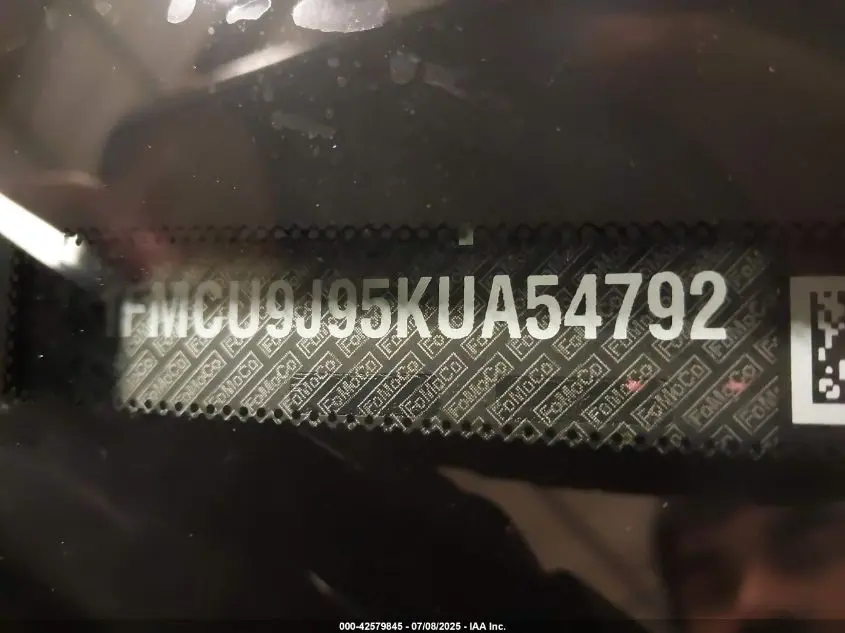2019 FORD ESCAPE TITANIUM