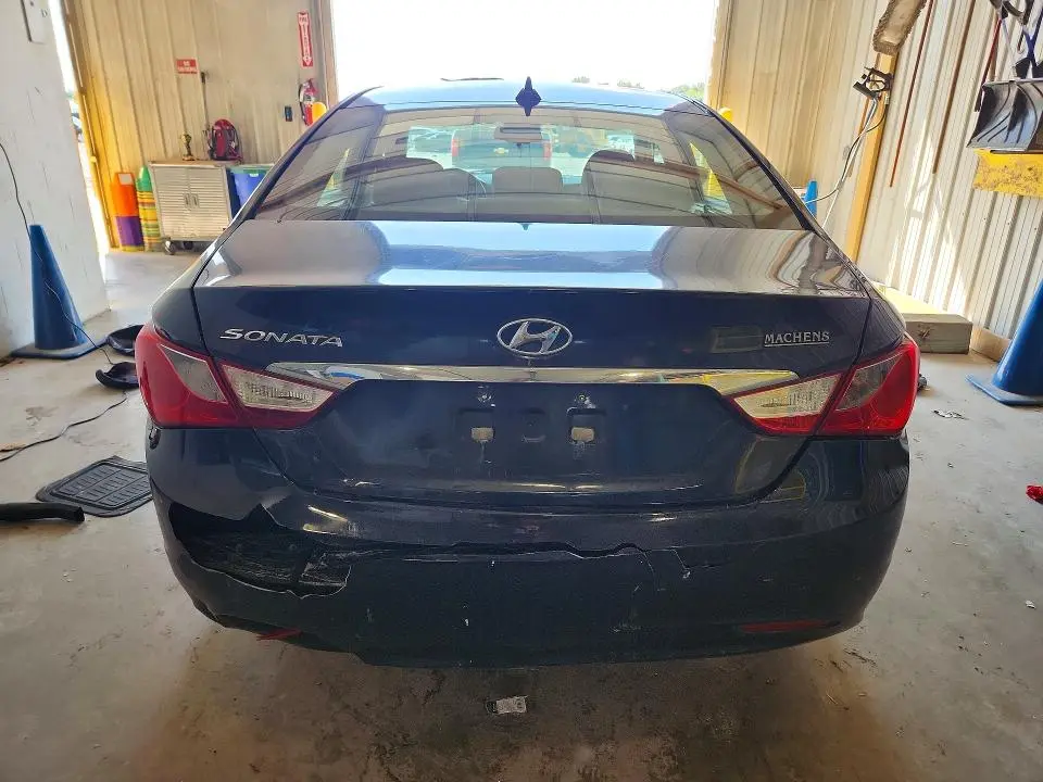 2012 HYUNDAI SONATA GLS  