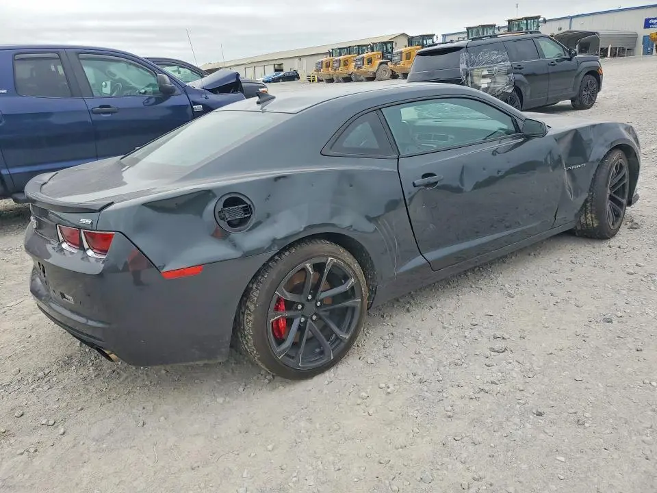 2013 CHEVROLET CAMARO 2SS  