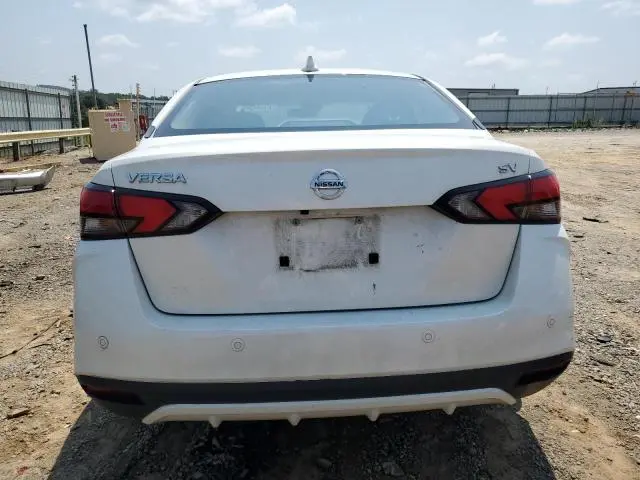 2021 NISSAN VERSA SV  