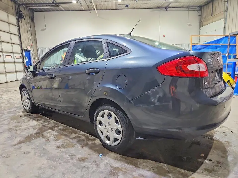2011 FORD FIESTA SE  