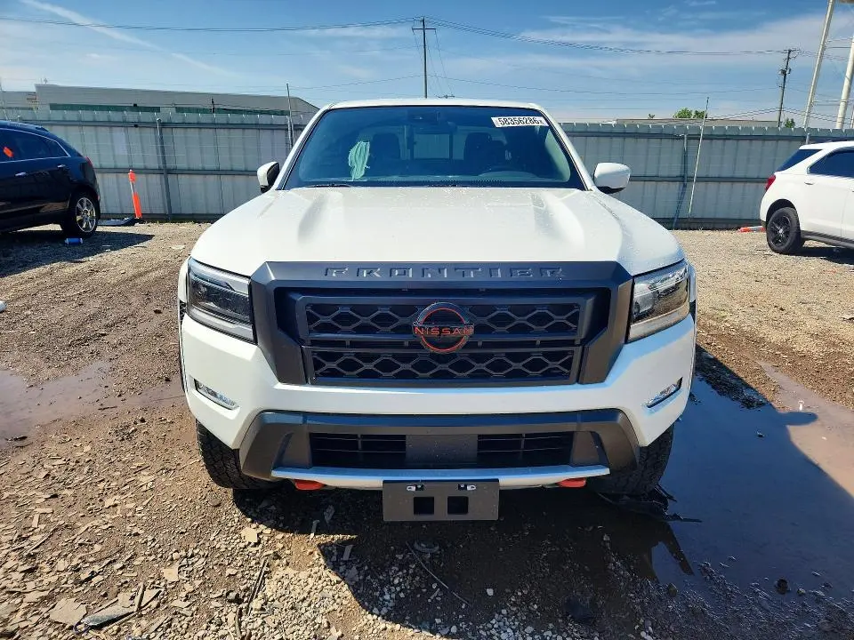 2024 NISSAN FRONTIER PRO-4X  