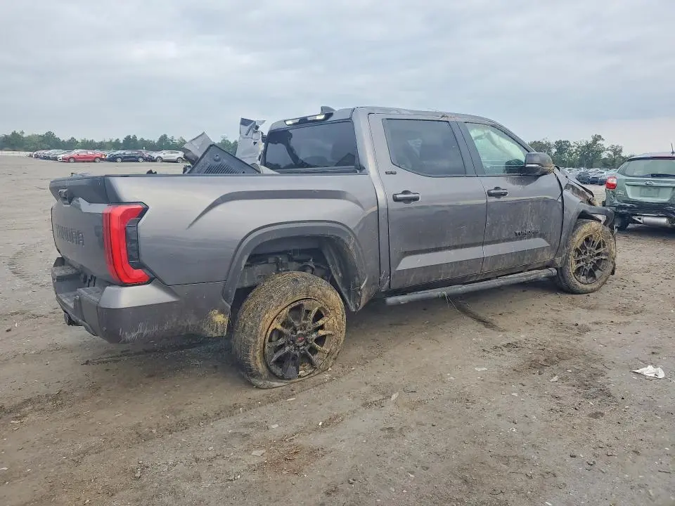 2025 TOYOTA TUNDRA SR5  