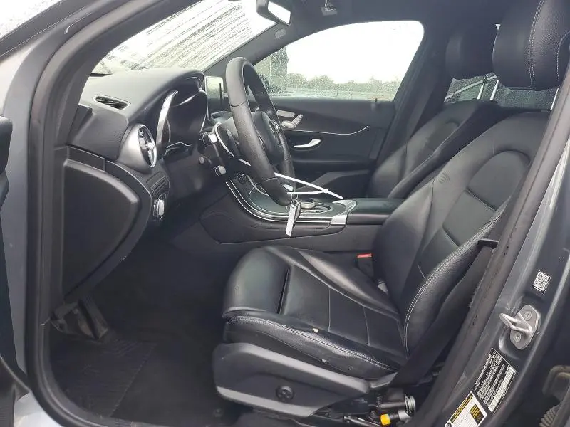 2017 MERCEDES-BENZ GLC 300  