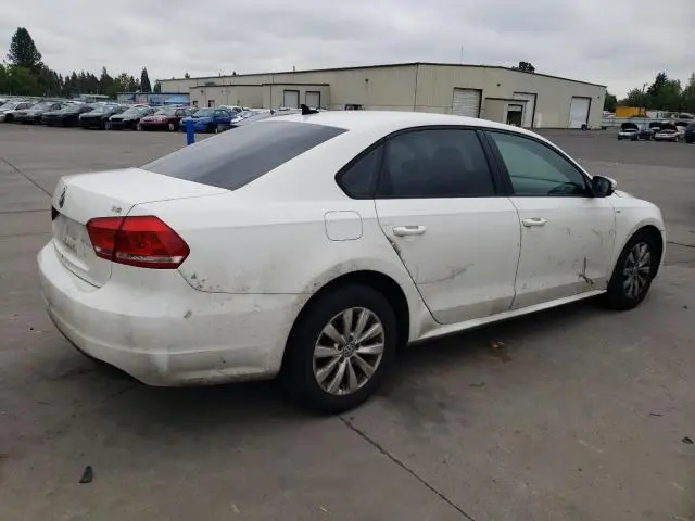 2015 VOLKSWAGEN PASSAT S  