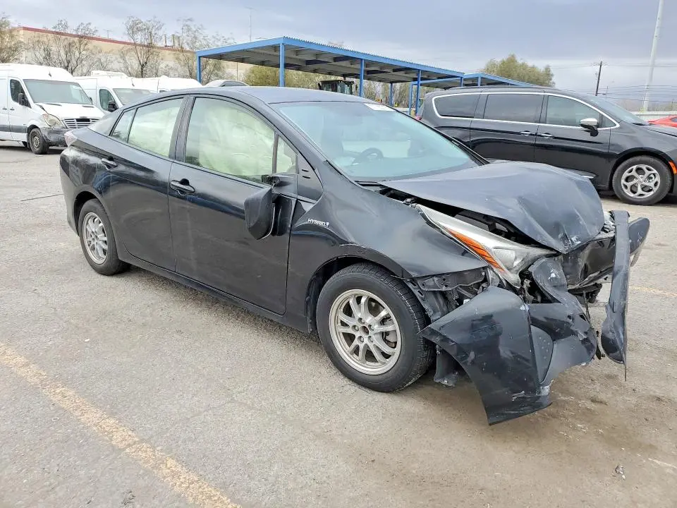 2016 TOYOTA PRIUS   