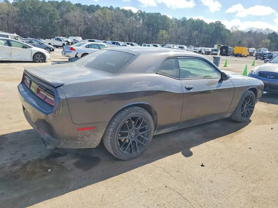 2016 DODGE CHALLENGER SXT  