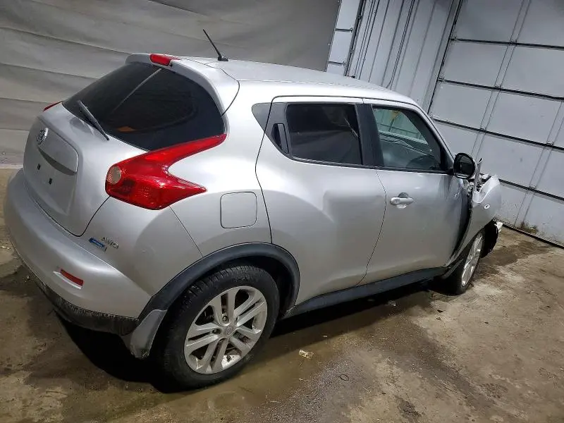 2013 NISSAN JUKE S  