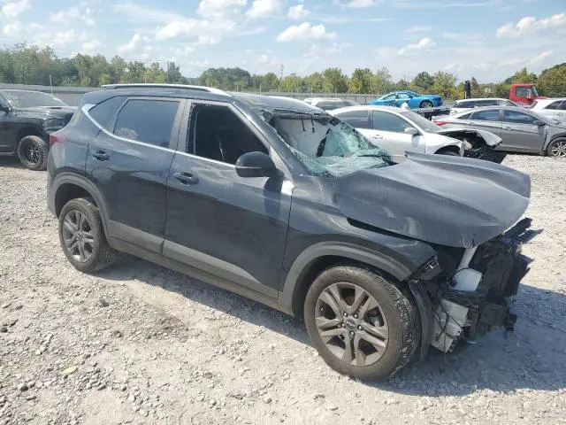 2023 KIA SELTOS S  