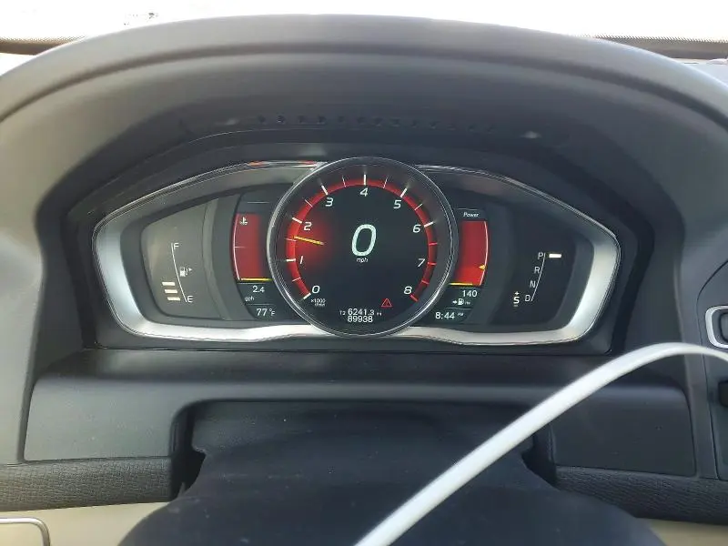 2015 VOLVO XC60 T6 PREMIER+  