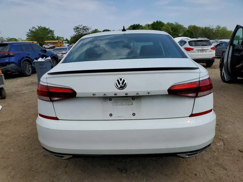 2020 VOLKSWAGEN PASSAT R-LINE  