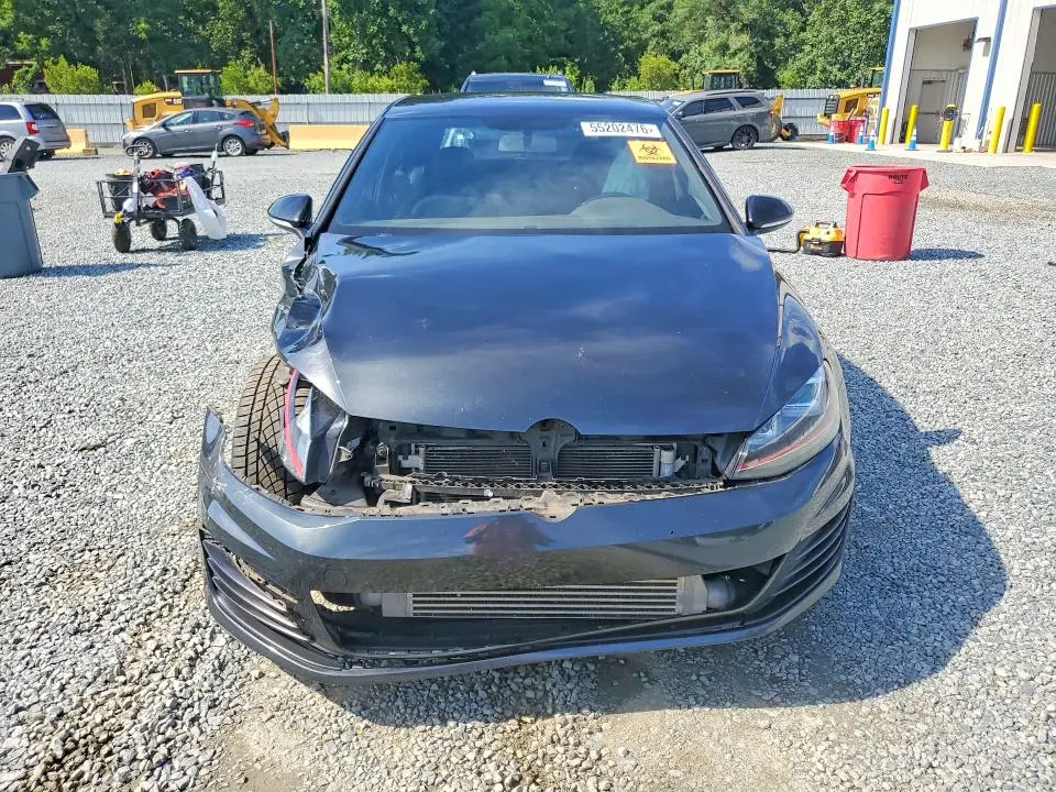 2017 VOLKSWAGEN GTI SPORT  