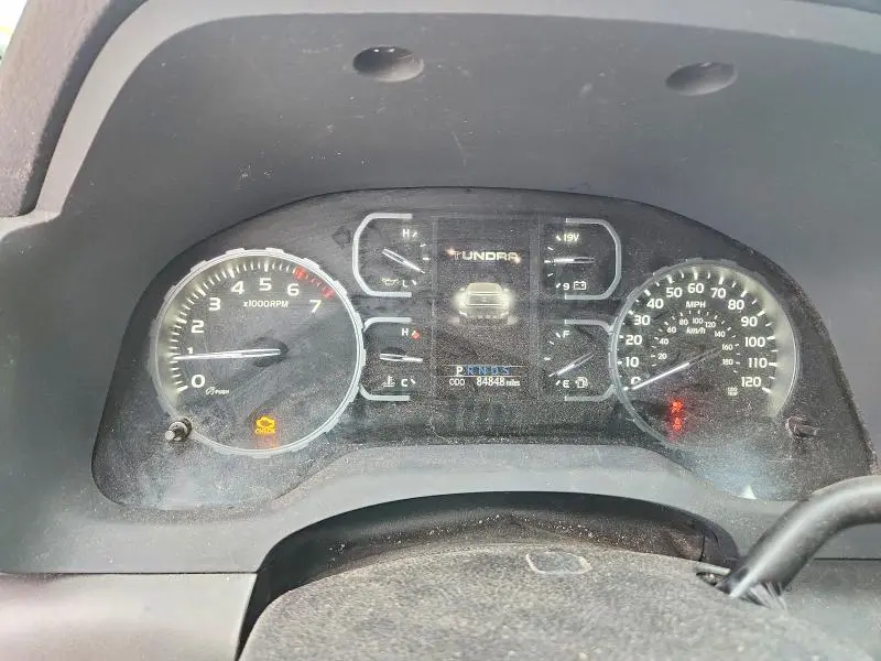 2018 TOYOTA TUNDRA SR5  