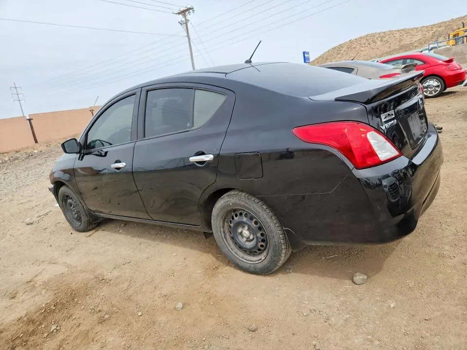 2018 NISSAN VERSA SV  