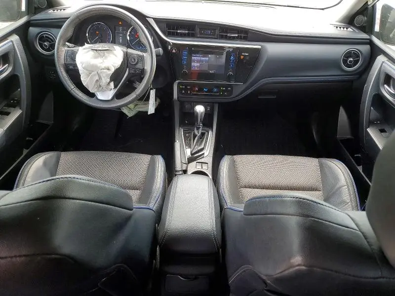 2017 TOYOTA COROLLA SE  