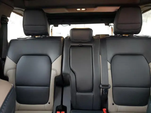 2022 FORD BRONCO BASE  
