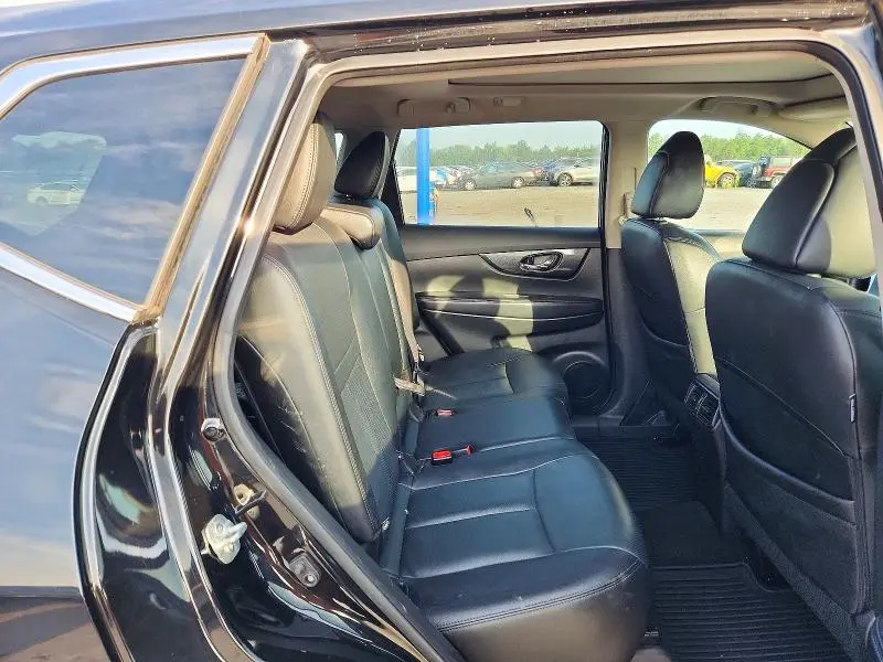 2016 NISSAN ROGUE SL  