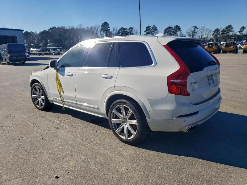 2018 VOLVO XC90 T6  