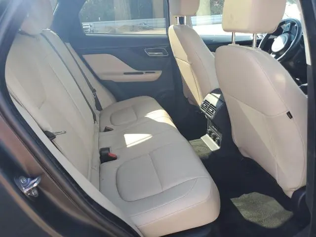 2019 JAGUAR F-PACE   