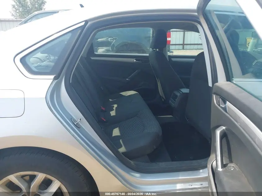 2016 VOLKSWAGEN PASSAT 1.8T S