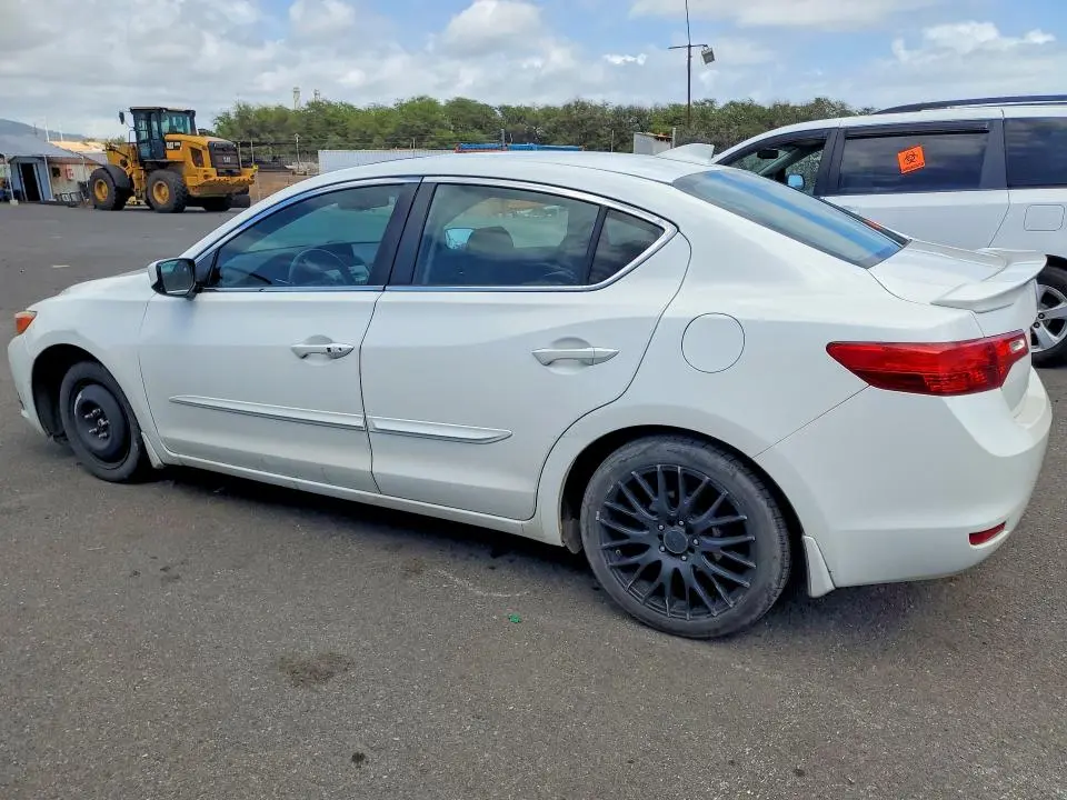 2013 ACURA ILX 20 TECH  