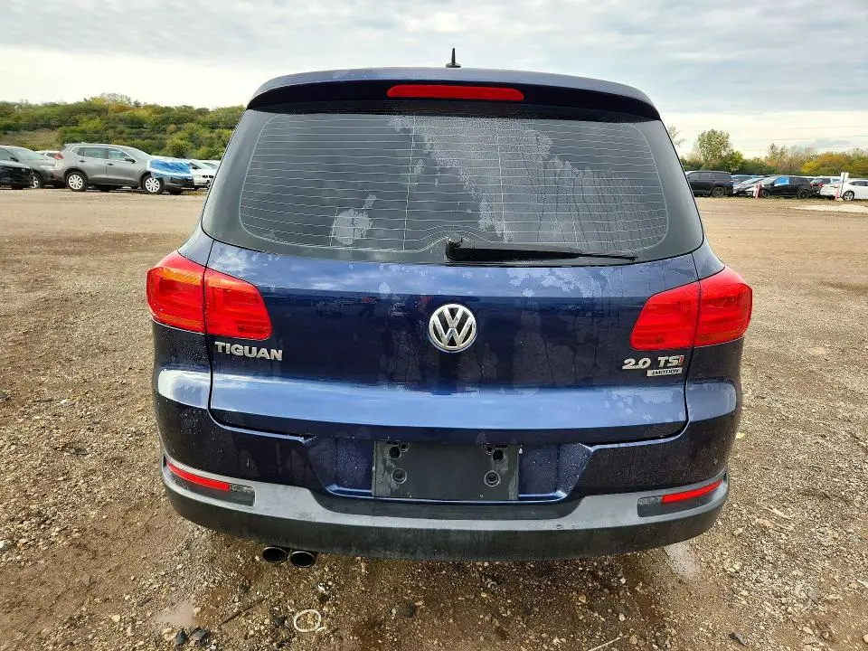 2014 VOLKSWAGEN TIGUAN S  
