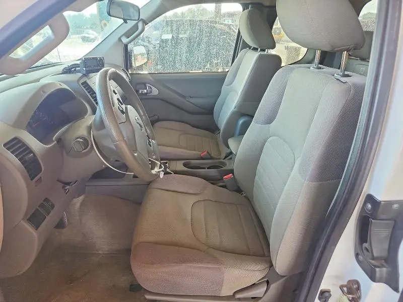 2014 NISSAN FRONTIER S  
