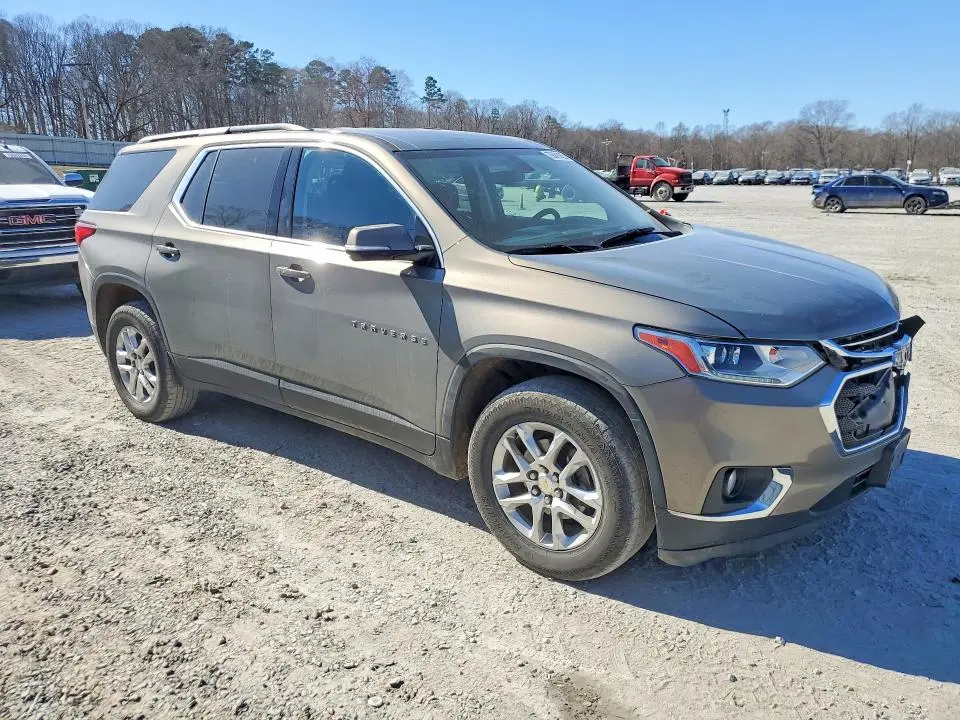 2019 CHEVROLET TRAVERSE LT  