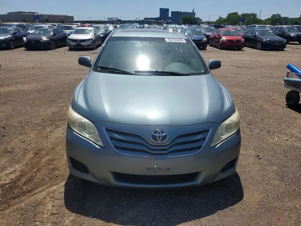 2011 TOYOTA CAMRY LE  
