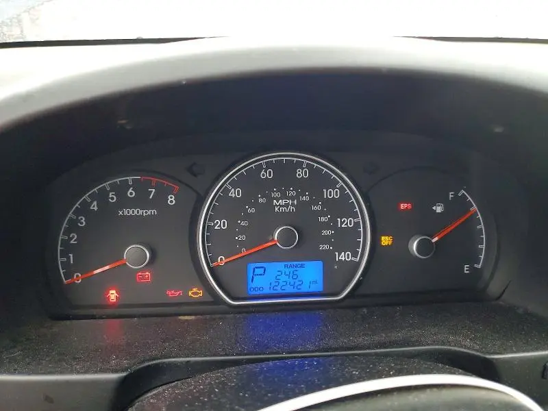 2010 HYUNDAI ELANTRA SE  