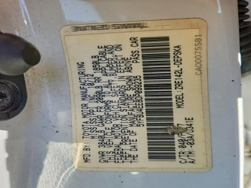 2013 TOYOTA COROLLA S  