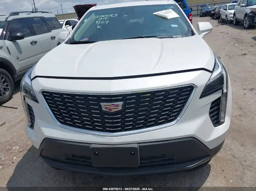 2023 CADILLAC XT4 FWD LUXURY