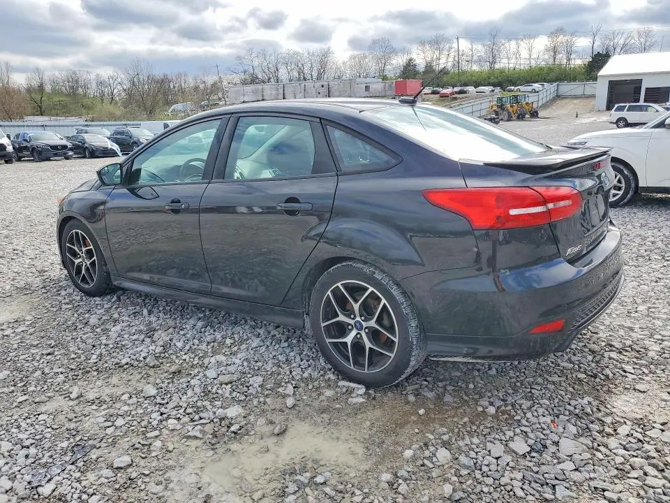 2015 FORD FOCUS SE  