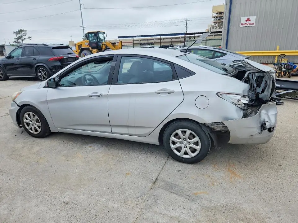 2013 HYUNDAI ACCENT GLS  