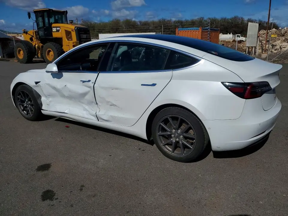 2018 TESLA MODEL 3   
