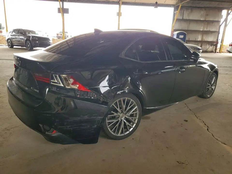 2016 LEXUS IS 200T  