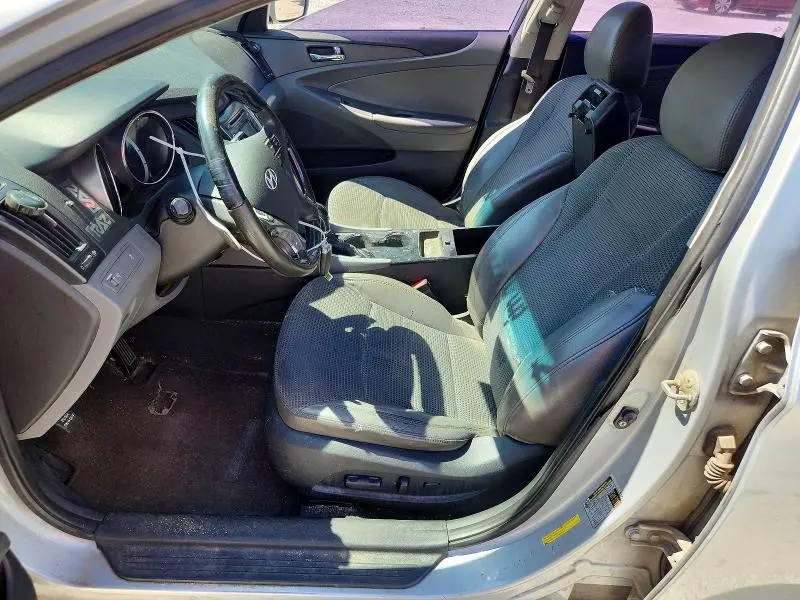2011 HYUNDAI SONATA SE  
