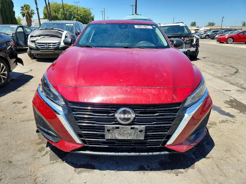 2024 NISSAN ALTIMA SV  