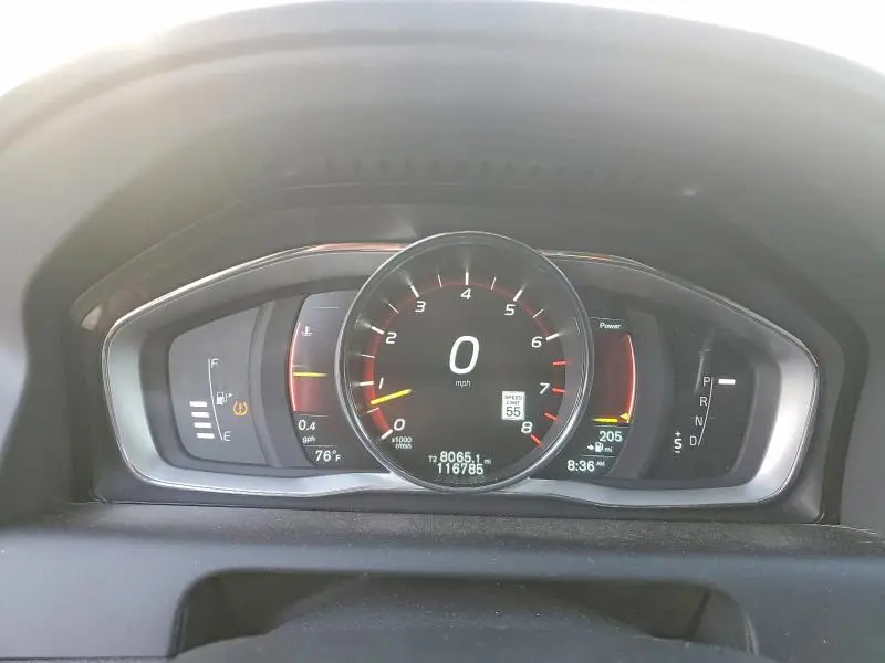 2015 VOLVO XC60 T6 PLATINUM  