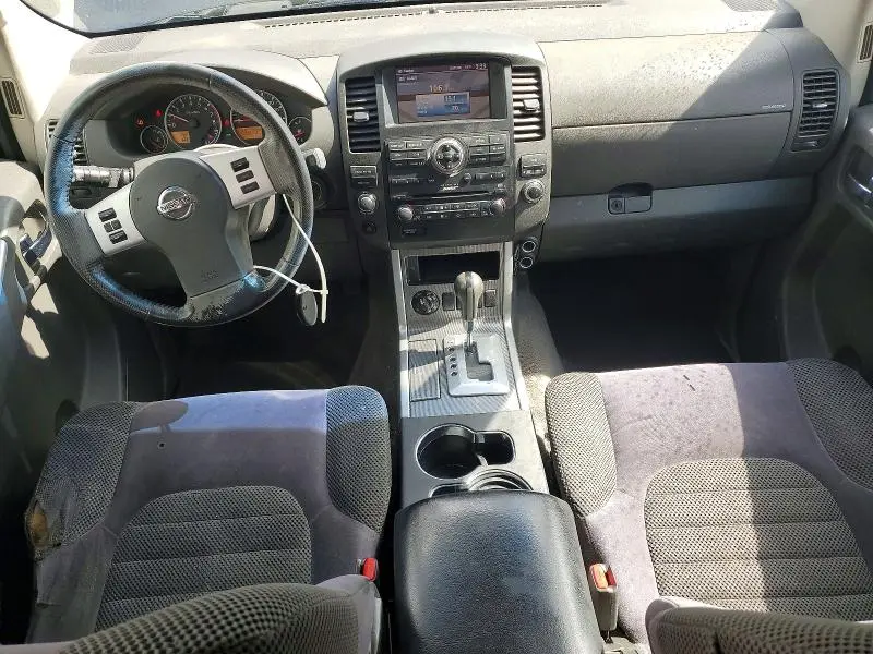 2010 NISSAN PATHFINDER S  