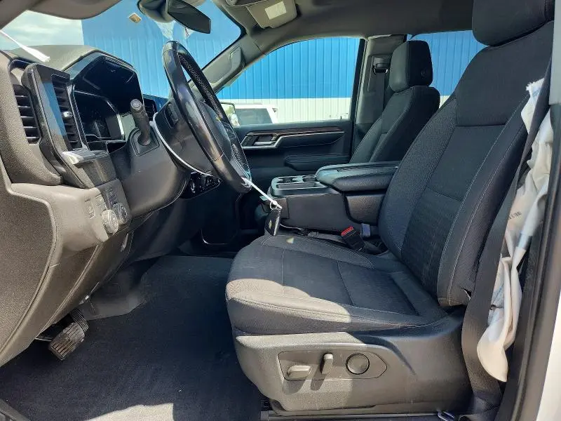 2022 CHEVROLET SILVERADO K1500 LT  