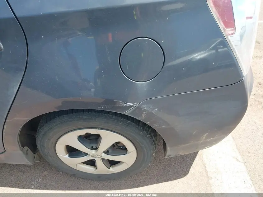2013 TOYOTA PRIUS FIVE/FOUR/THREE/THREE SE/TWO
