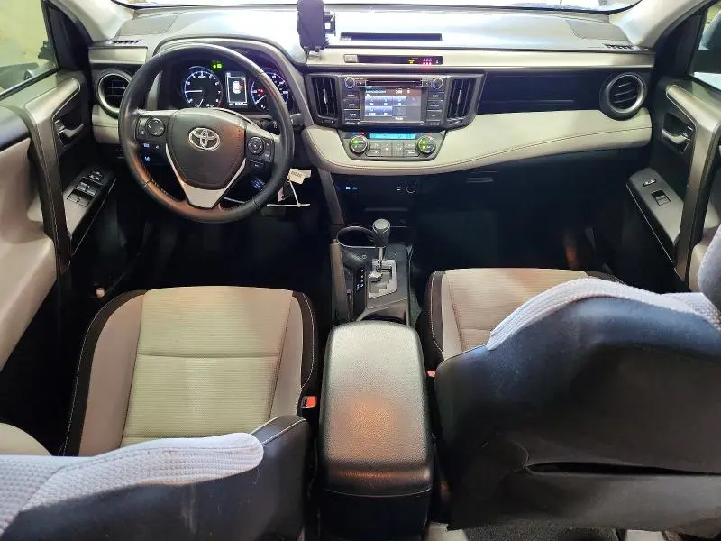 2017 TOYOTA RAV4 XLE  