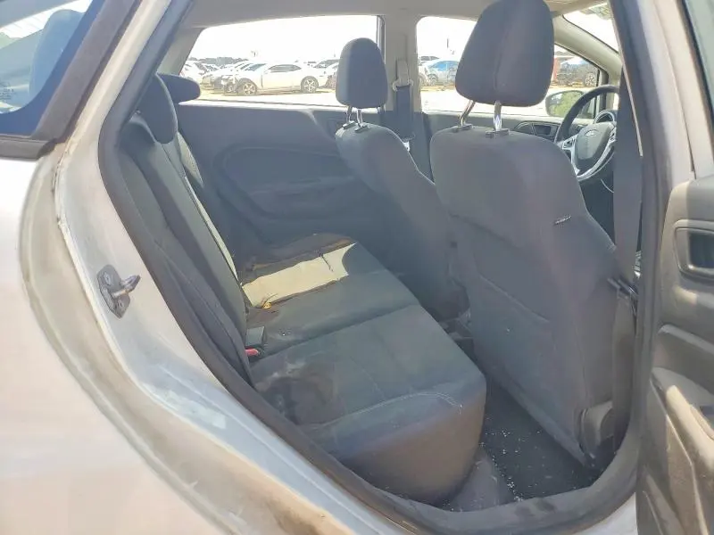 2018 FORD FIESTA SE  