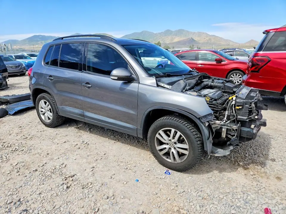 2017 VOLKSWAGEN TIGUAN S  