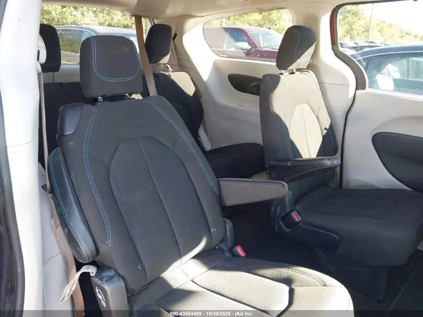 2021 CHRYSLER PACIFICA TOURING